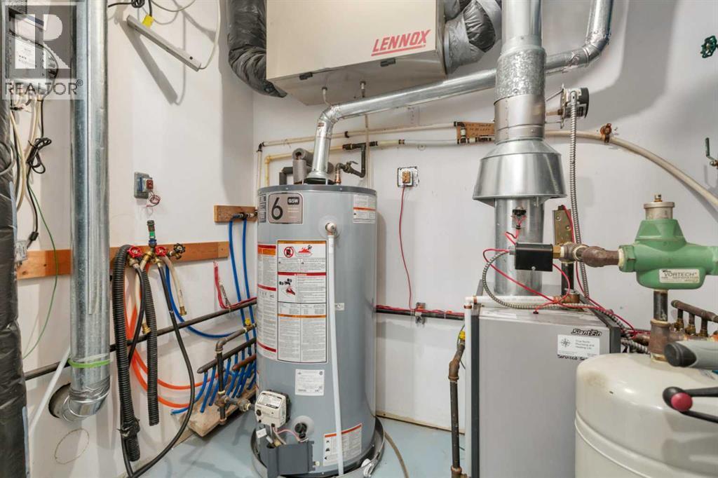 605 5 Street Sw, Sundre, AB - Indoor Photo Showing Basement