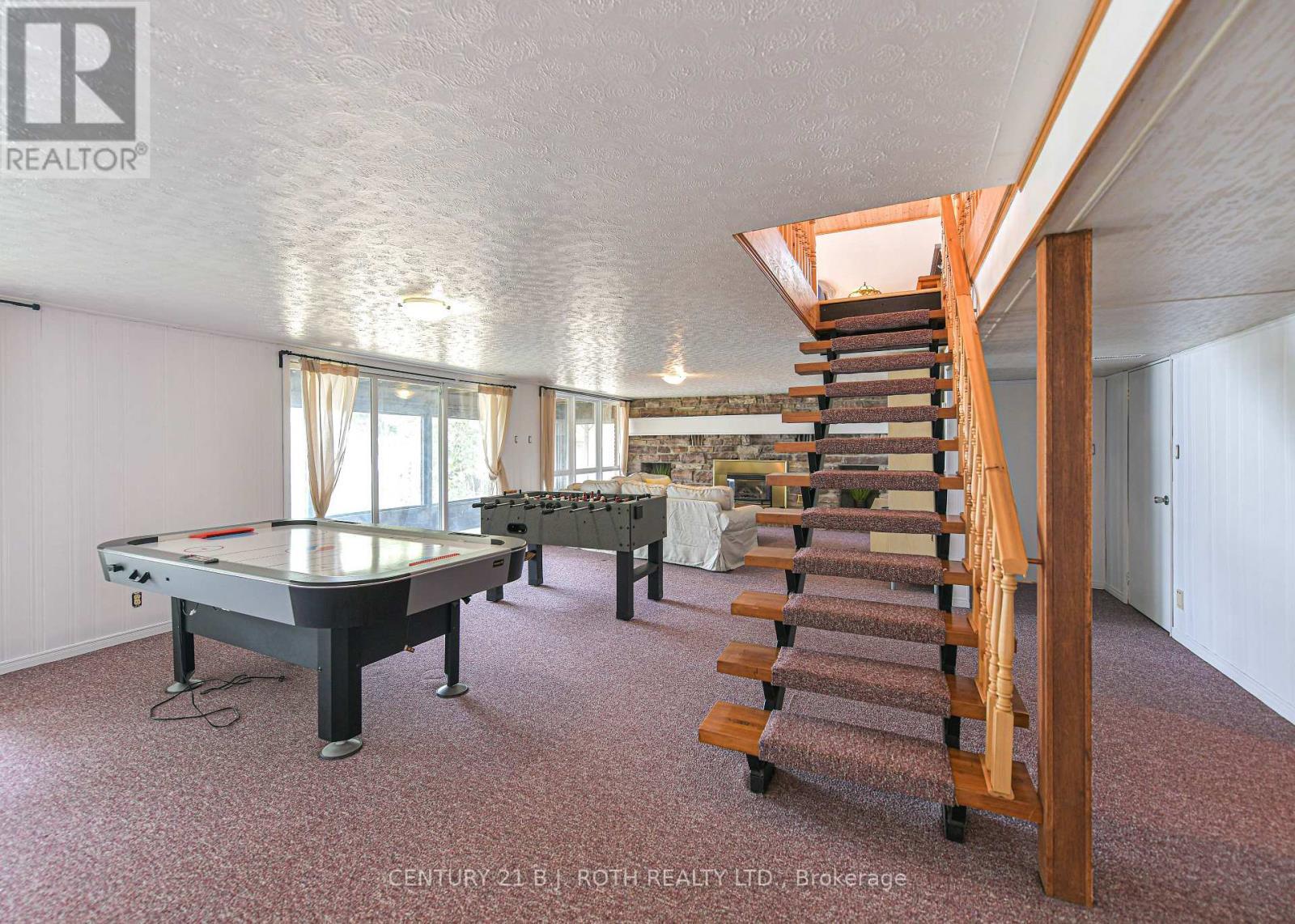 71 Campbell Beach Road, Kawartha Lakes, ON - Indoor Photo Showing Other Room