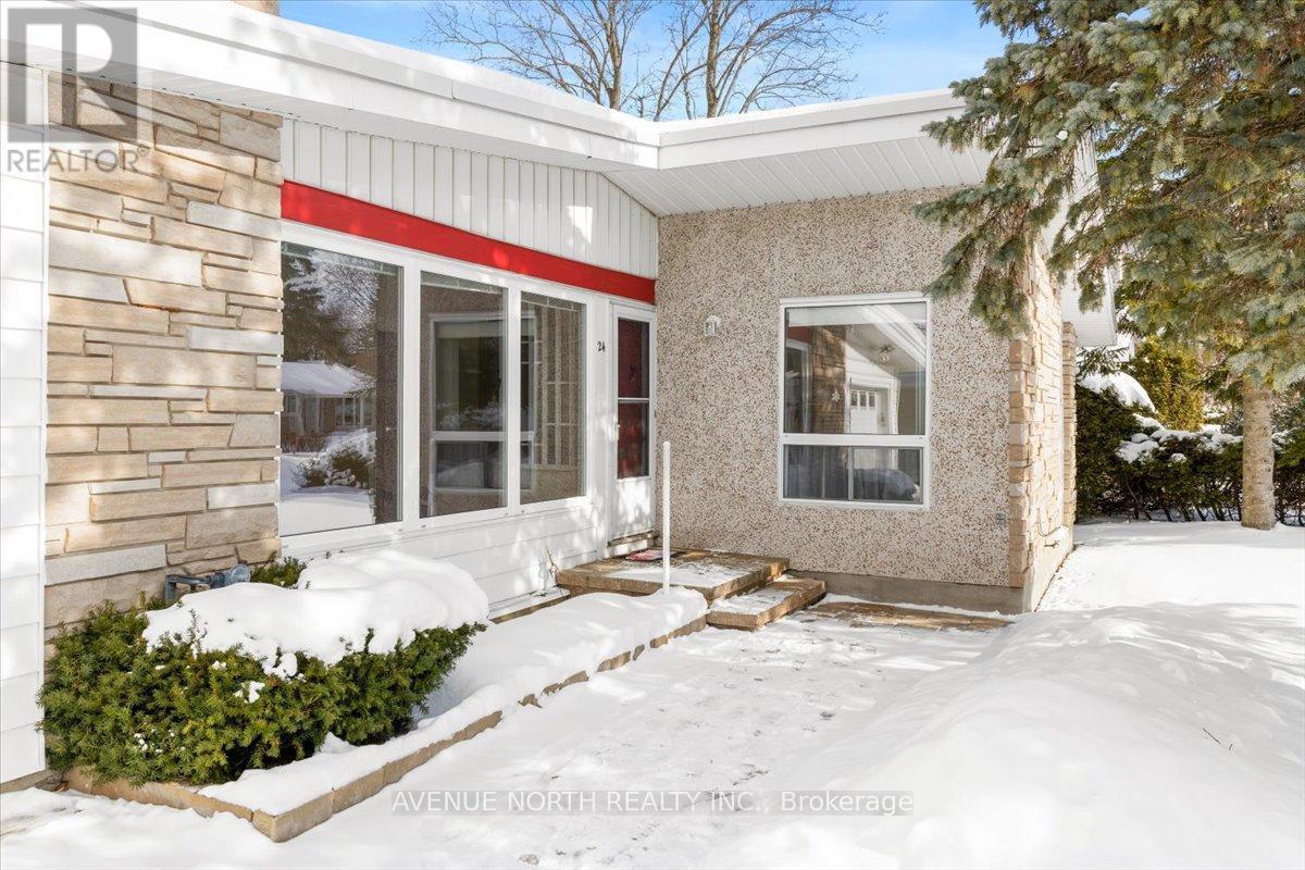 24 Parkmount Crescent, Ottawa, ON - Outdoor