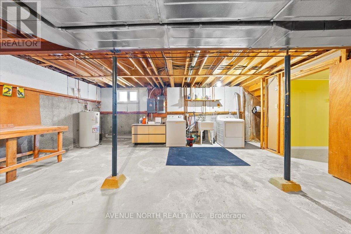 24 Parkmount Crescent, Ottawa, ON - Indoor Photo Showing Basement