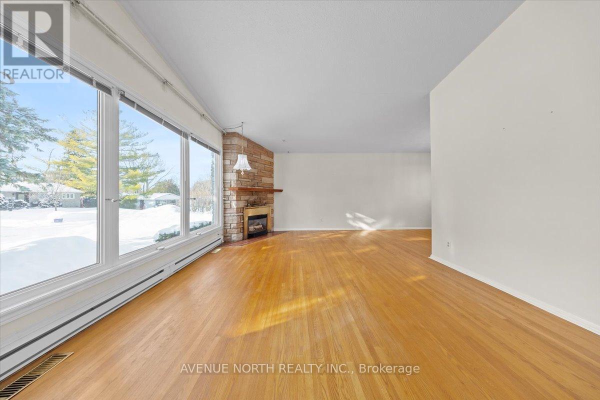 24 Parkmount Crescent, Ottawa, ON - Indoor With Fireplace