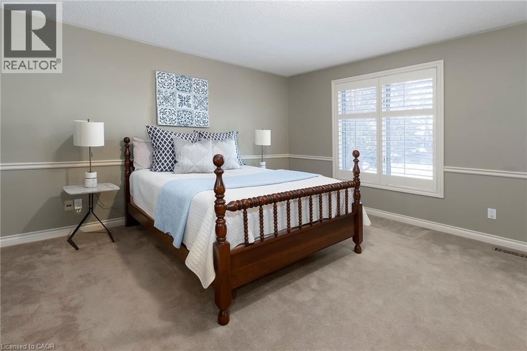 6005 Mountaingate Drive, Niagara Falls, ON - Indoor Photo Showing Bedroom