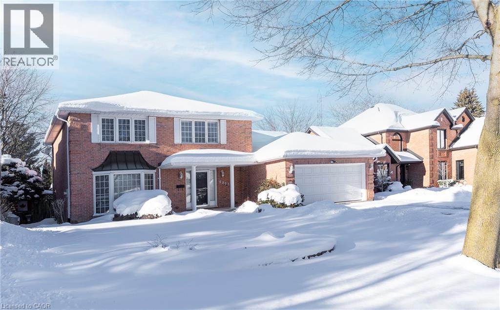 6005 Mountaingate Drive, Niagara Falls, ON - Outdoor With Facade