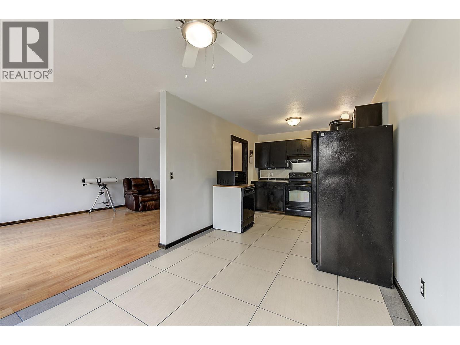 3340 Mcmillan Road, West Kelowna, BC - Indoor