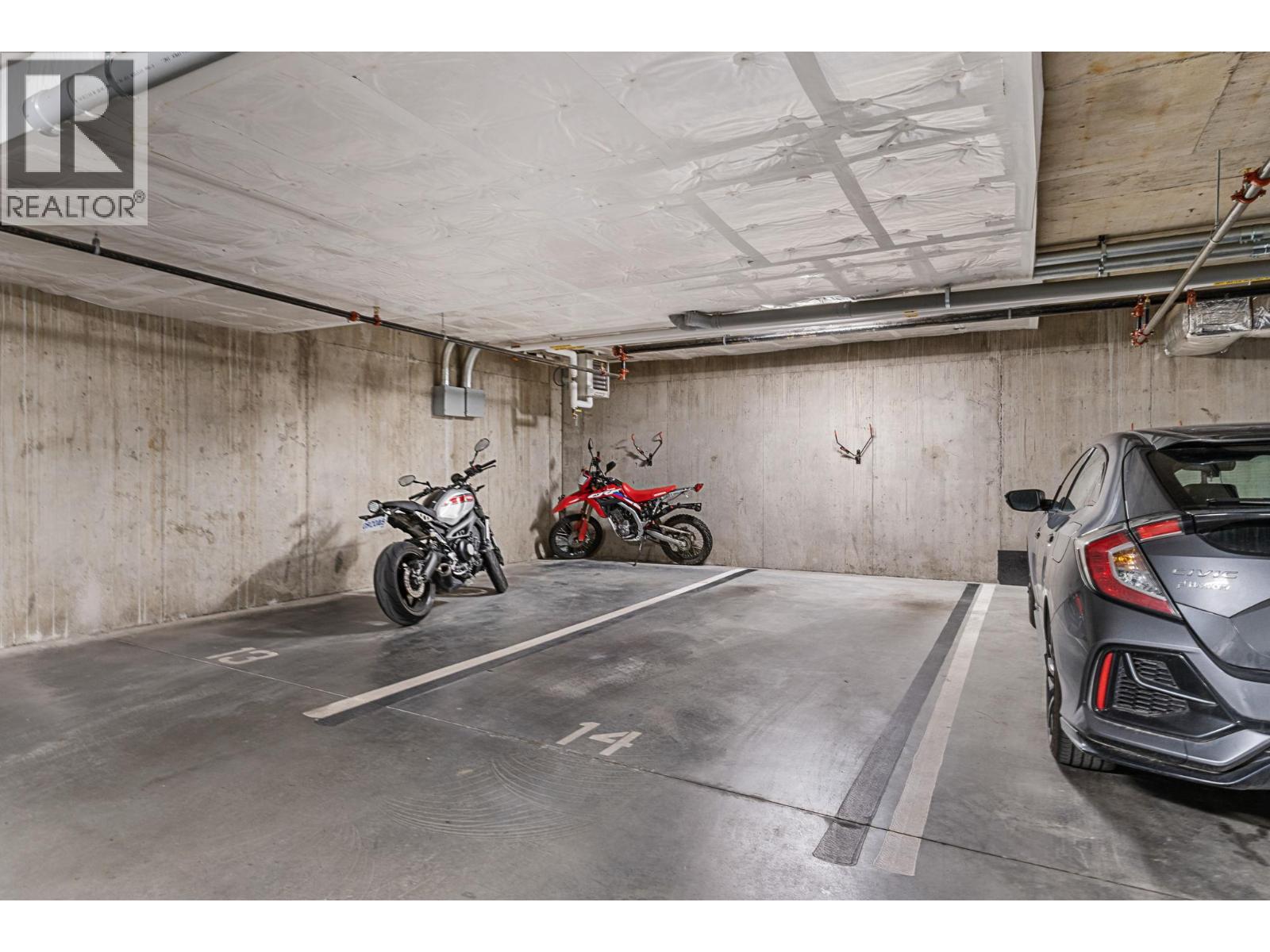880 Saucier Avenue Unit# 207, Kelowna, BC - Indoor Photo Showing Garage