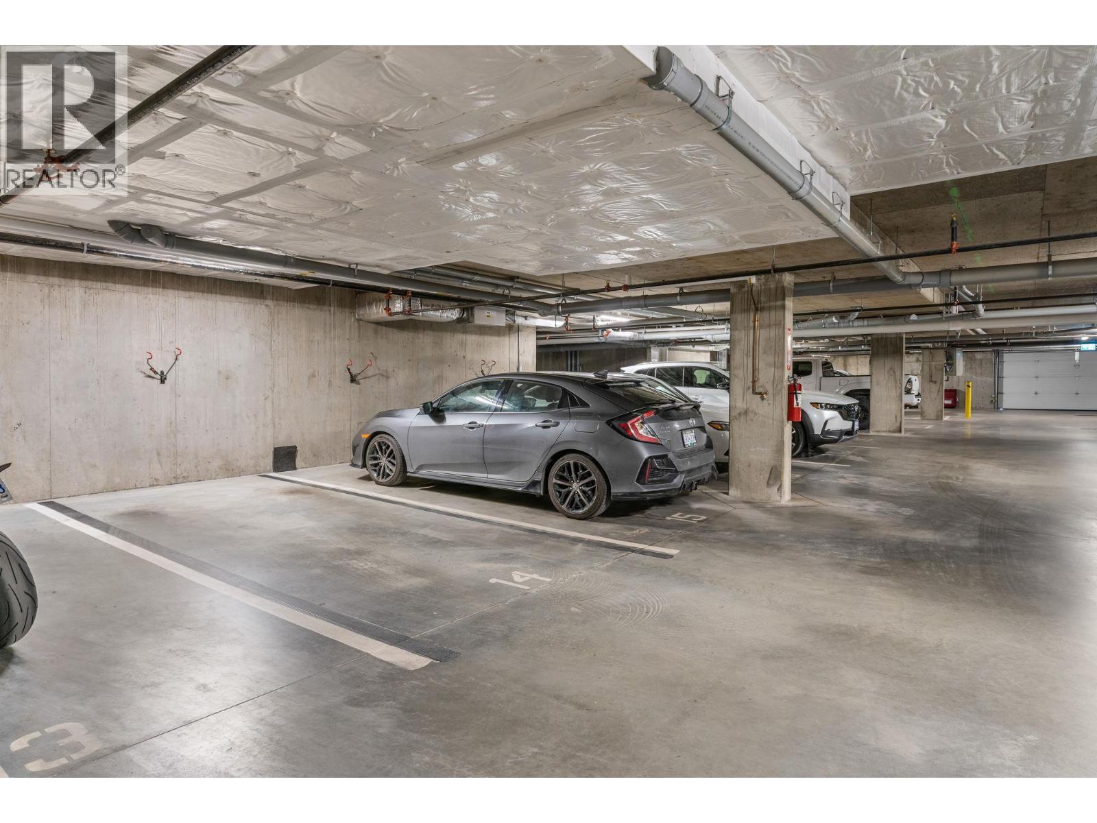 880 Saucier Avenue Unit# 207, Kelowna, BC - Indoor Photo Showing Garage