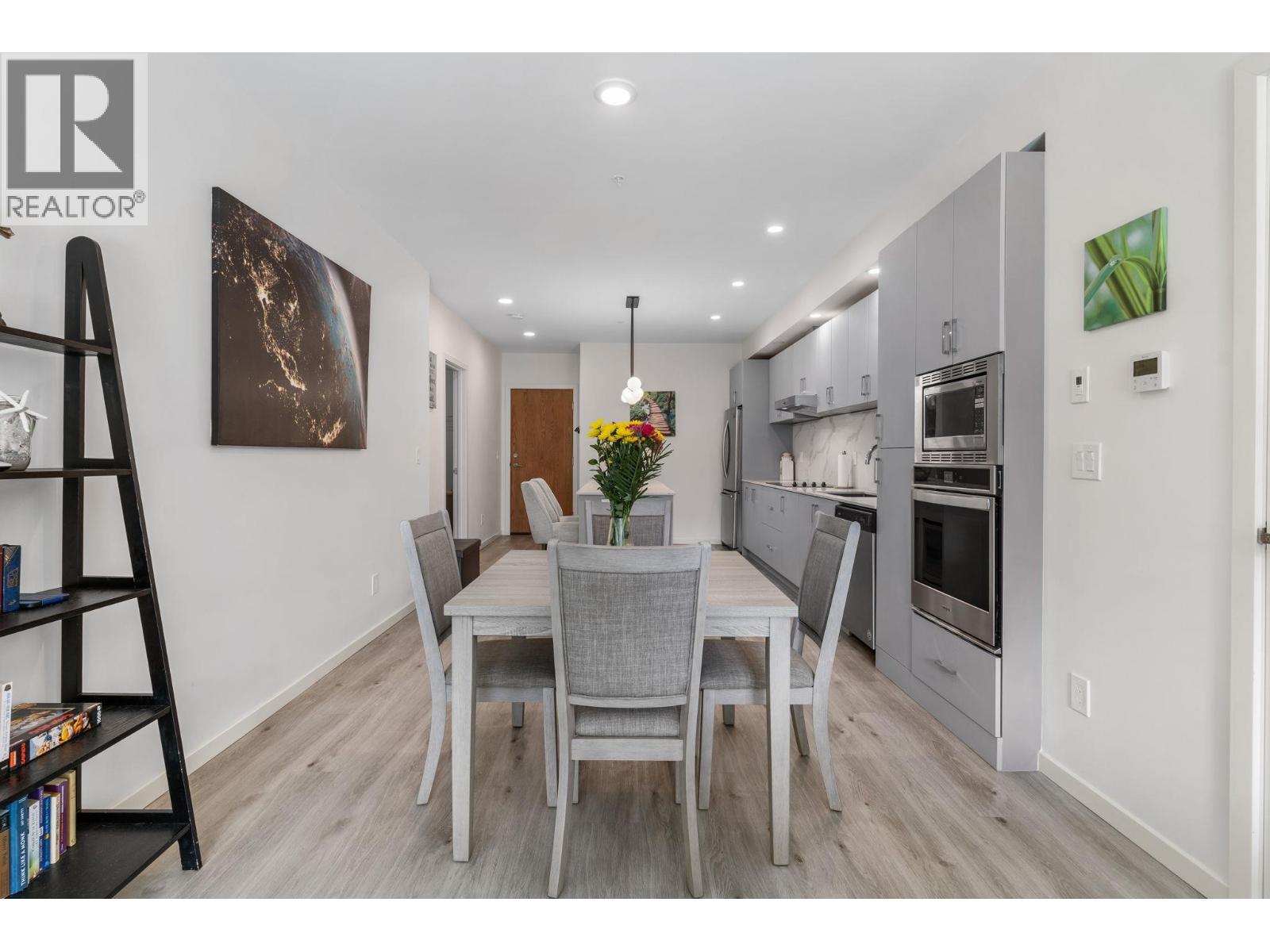 880 Saucier Avenue Unit# 207, Kelowna, BC - Indoor Photo Showing Dining Room