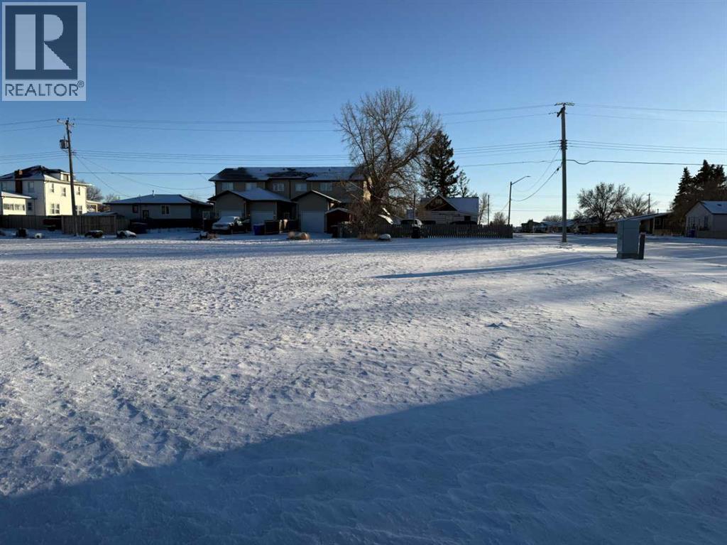 109 7 Avenue E, Bow Island, AB