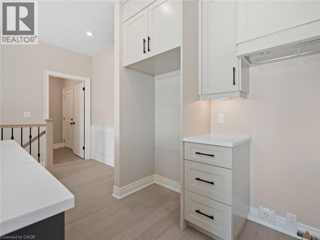 26 Austin Drive, Welland, ON - Indoor Photo Showing Other Room