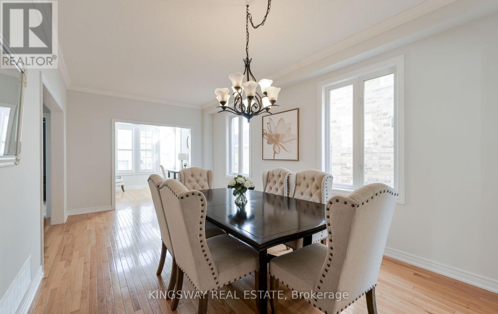 70 Silvervalley Drive, Caledon, ON - Indoor Photo Showing Dining Room