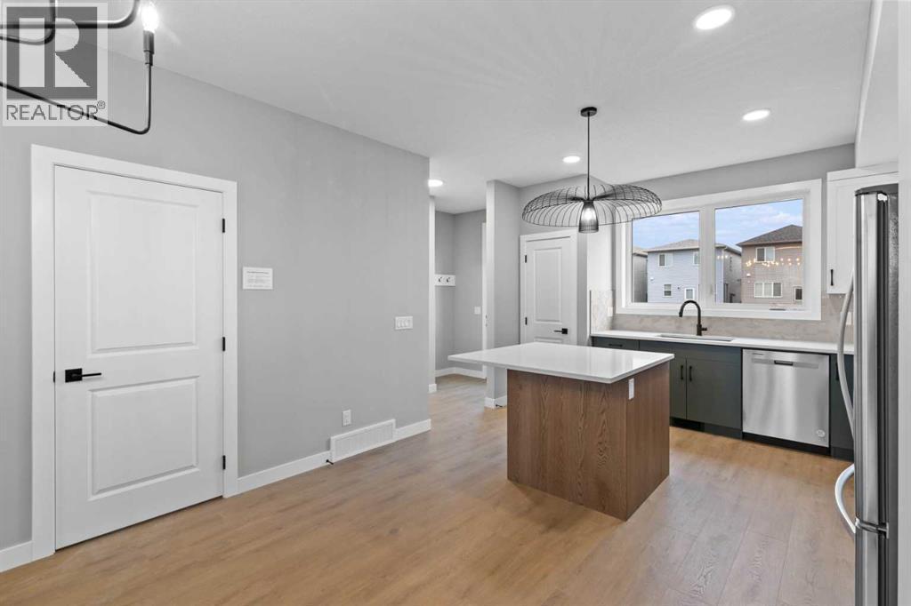 191 Belvedere Crescent Se, Calgary, AB - Indoor Photo Showing Kitchen