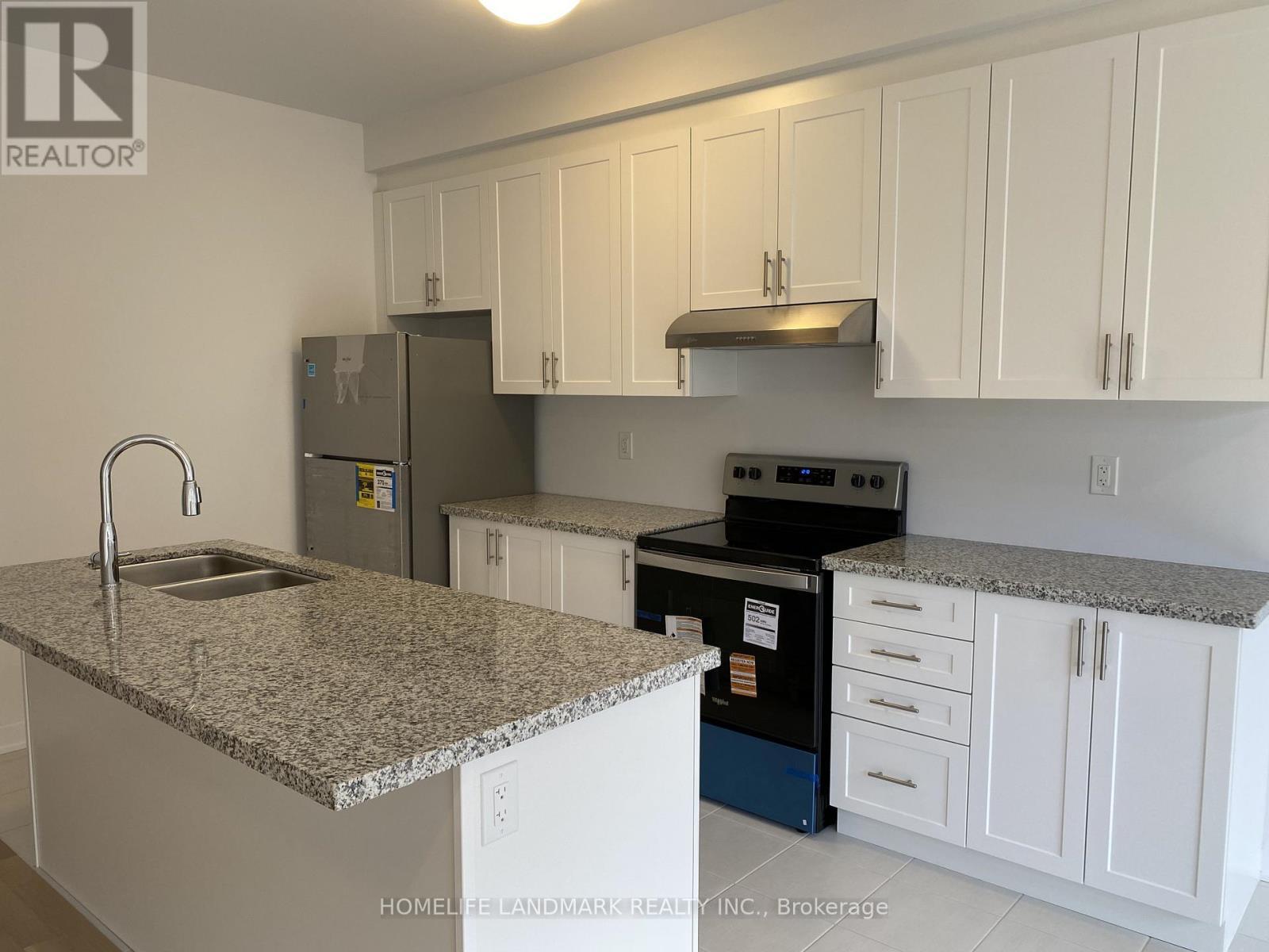 36 John Canning Way E, Markham, ON - Indoor Photo Showing Kitchen With Double Sink
