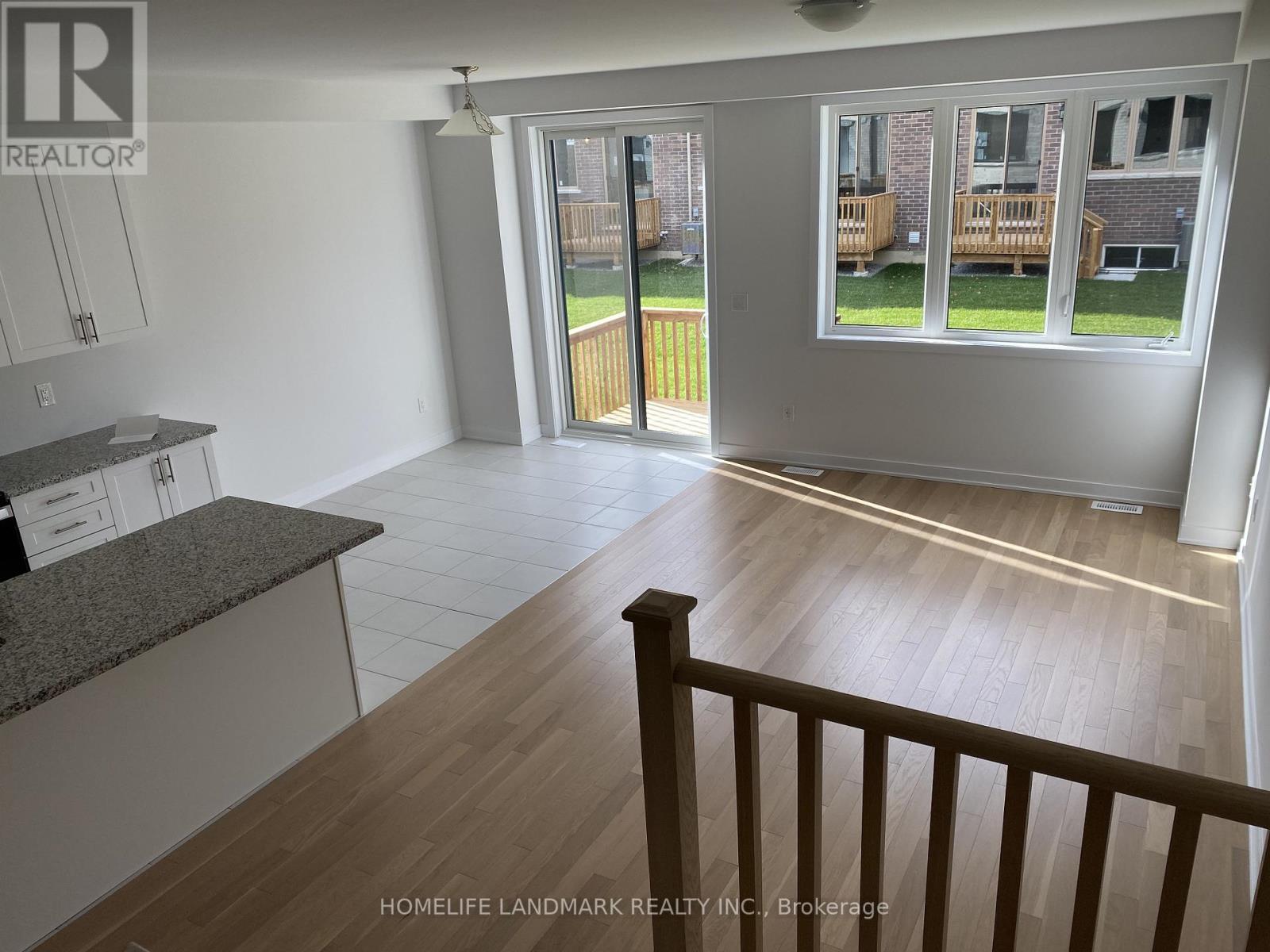 36 John Canning Way E, Markham, ON - Indoor Photo Showing Other Room