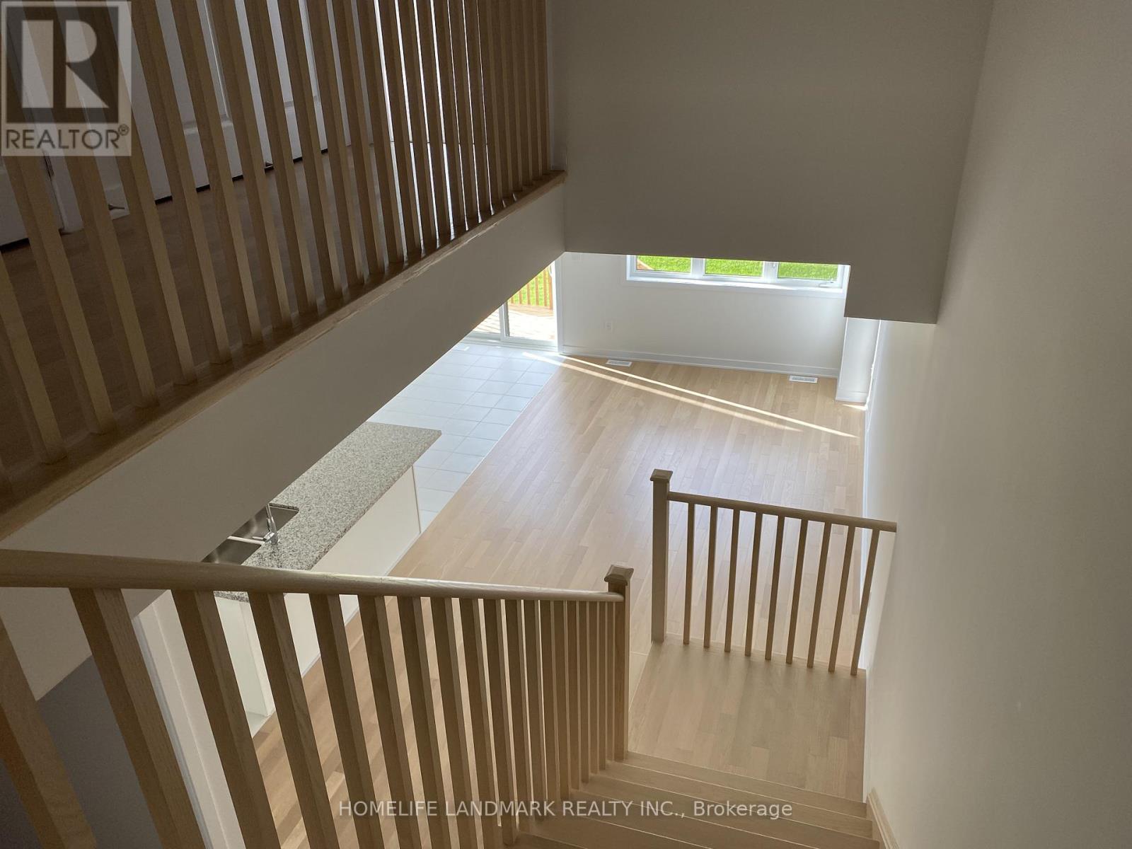 36 John Canning Way E, Markham, ON - Indoor Photo Showing Other Room