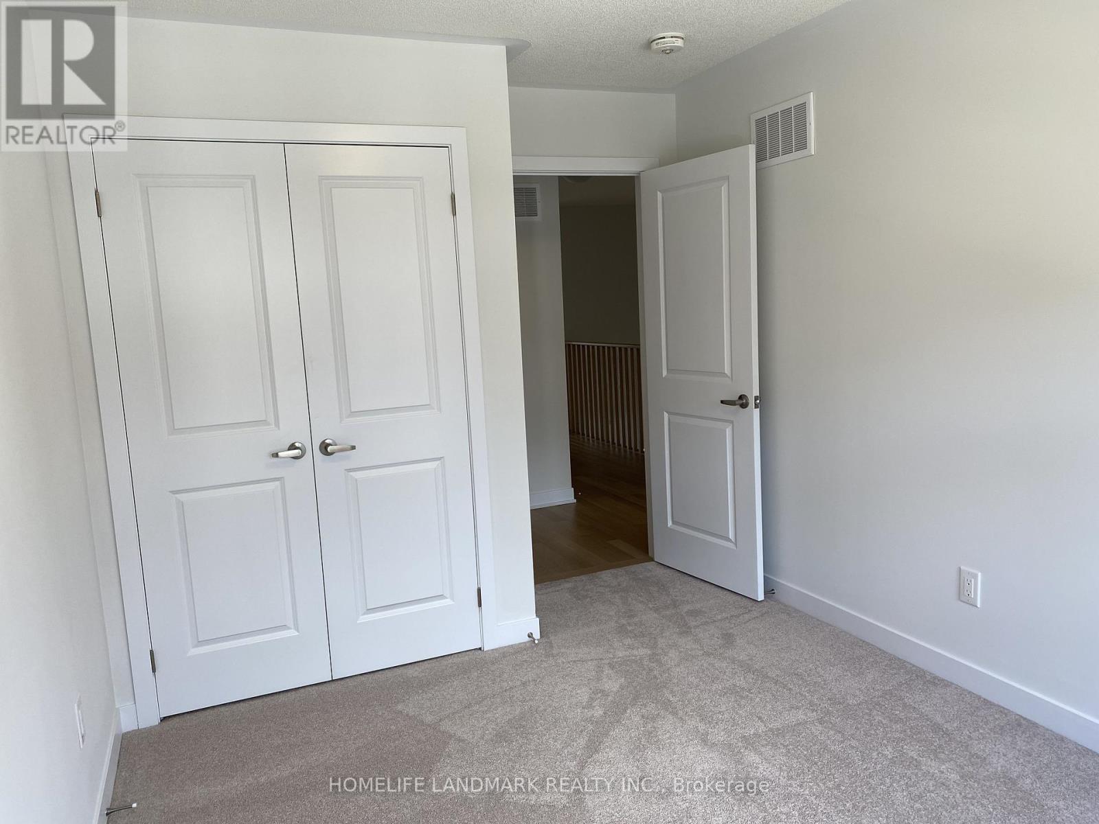 36 John Canning Way E, Markham, ON - Indoor Photo Showing Other Room