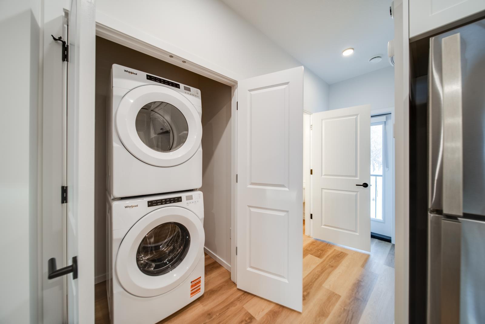 11121 62 St Nw, Edmonton, AB - Indoor Photo Showing Laundry Room