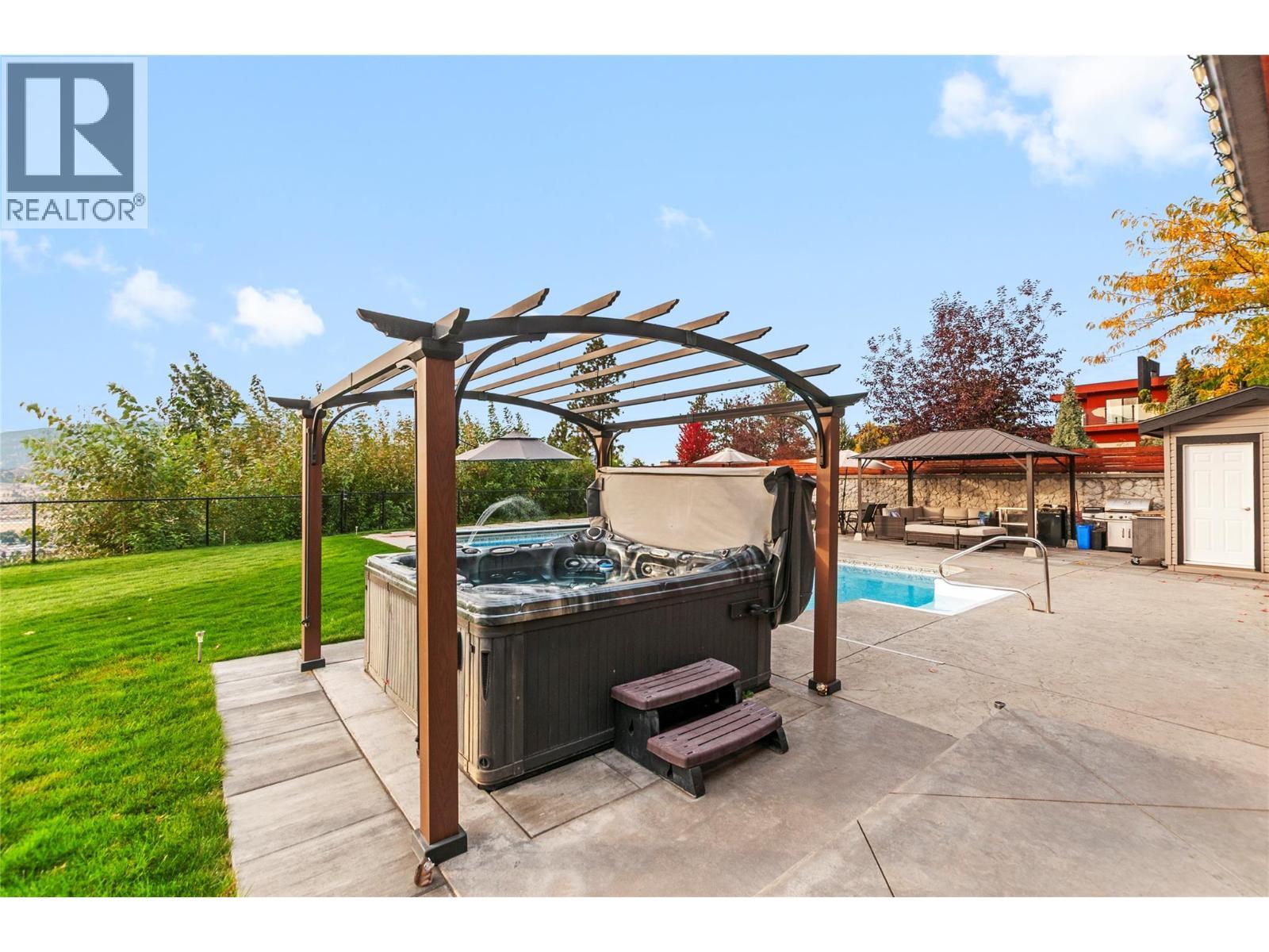 3005 Juniper Drive, Penticton, BC - Outdoor With In Ground Pool
