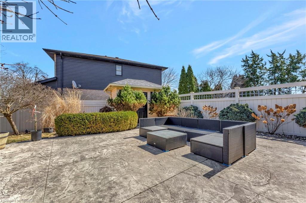 1 Bowen Lane, Brantford, ON - Outdoor With Deck Patio Veranda