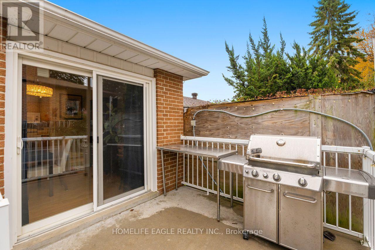 14 Lee Avenue, Bradford West Gwillimbury, ON - Outdoor With Deck Patio Veranda With Exterior