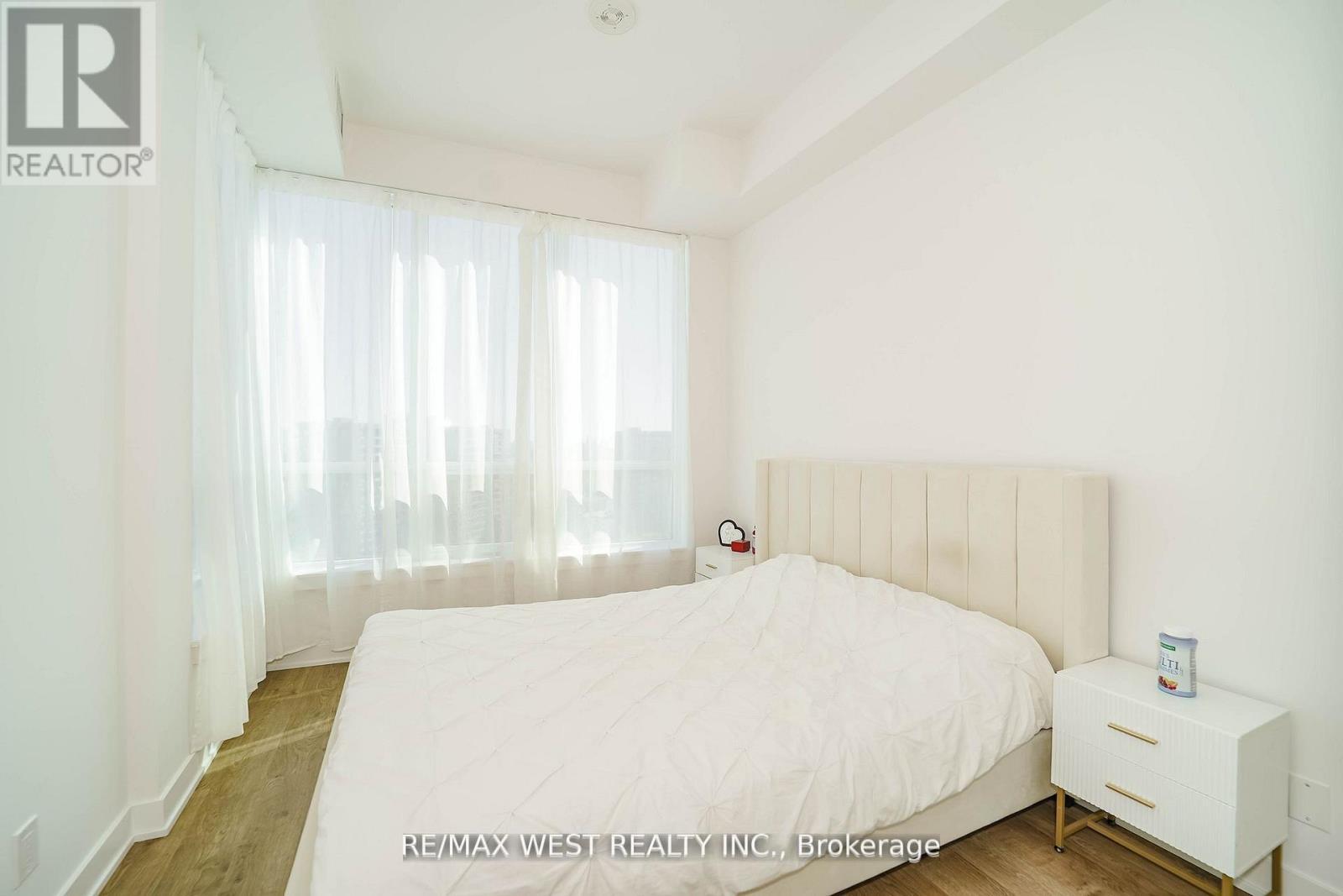 1101 - 50 Upper Mall Way, Vaughan, ON - Indoor Photo Showing Bedroom