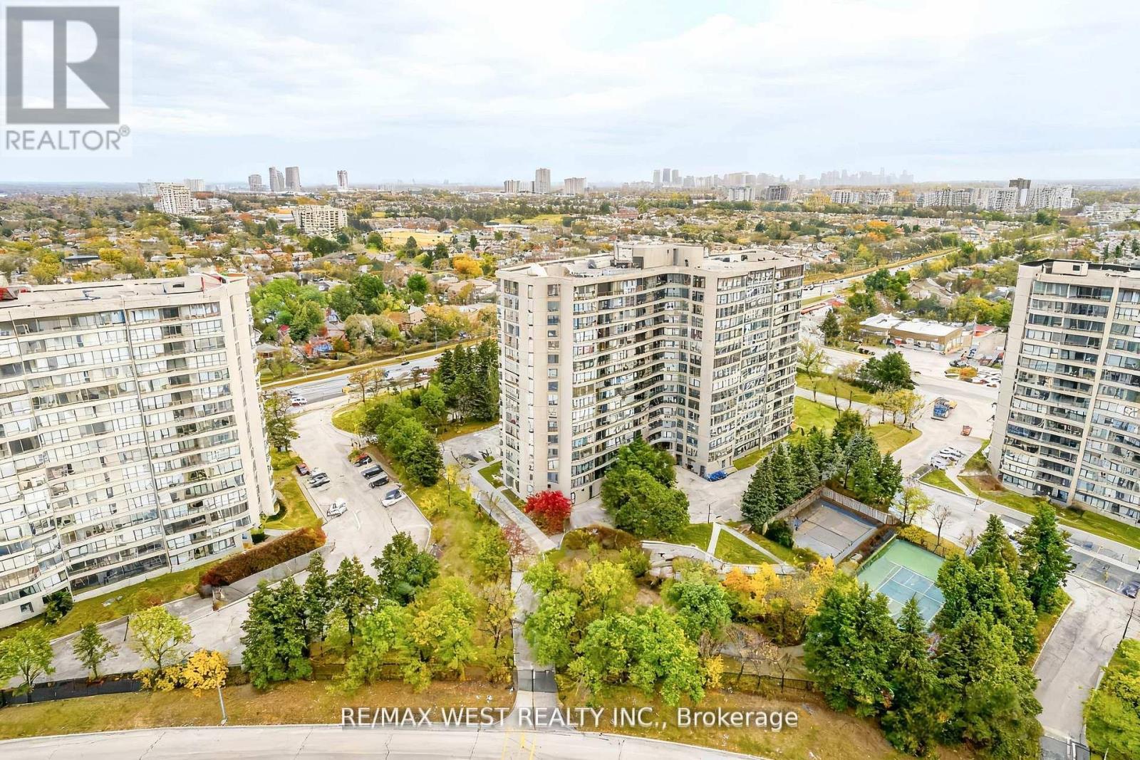 1101 - 50 Upper Mall Way, Vaughan, ON - Outdoor With View