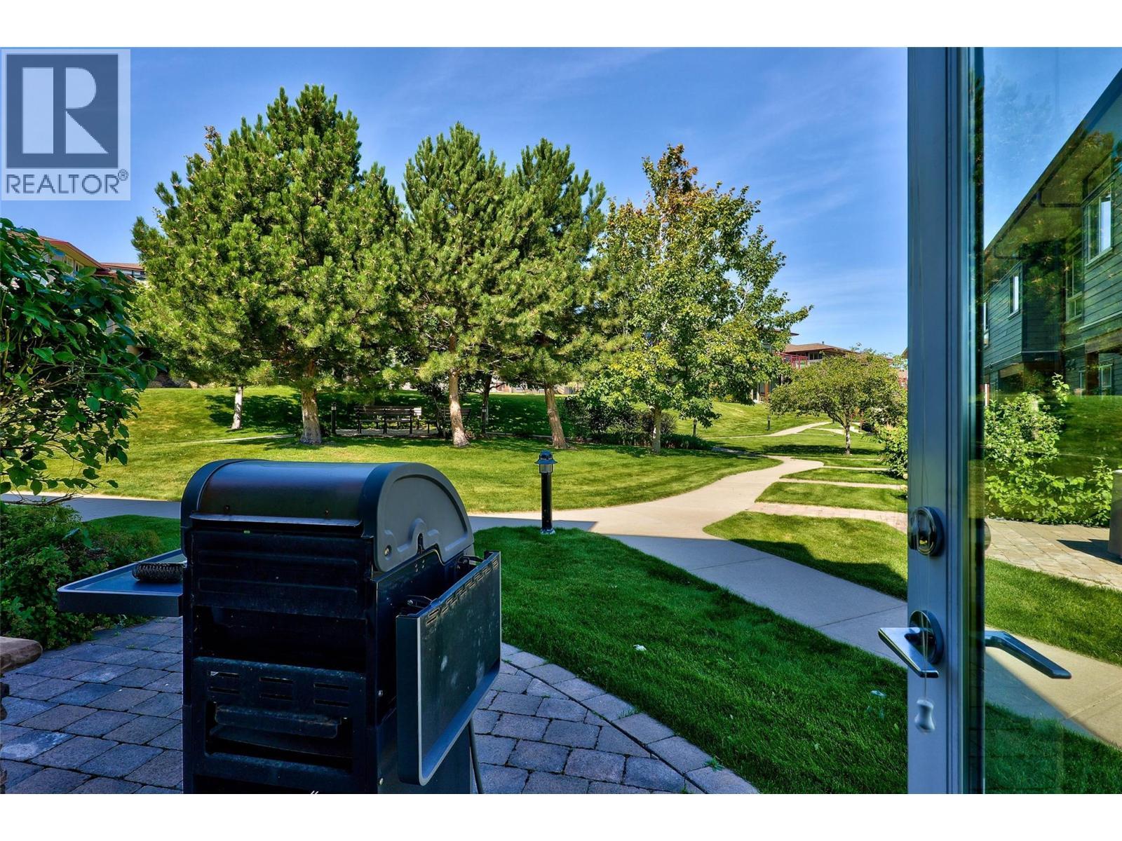 175 Holloway Drive Unit# 49, Kamloops, BC - Outdoor