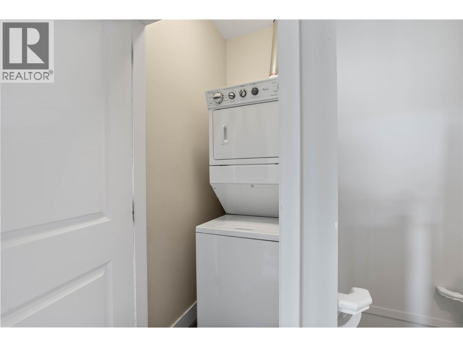 175 Holloway Drive Unit# 49, Kamloops, BC - Indoor Photo Showing Laundry Room
