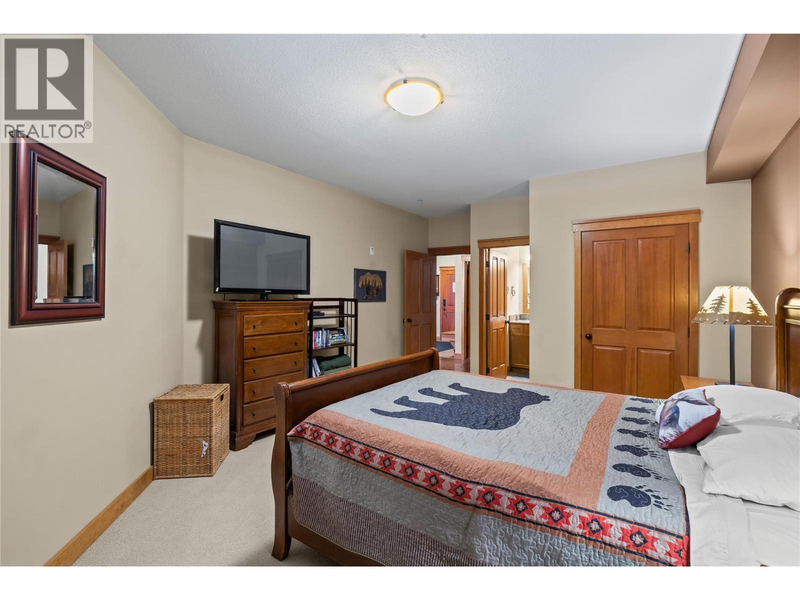 5050 Snowbird Way Unit# 306, Big White, BC - Indoor Photo Showing Bedroom