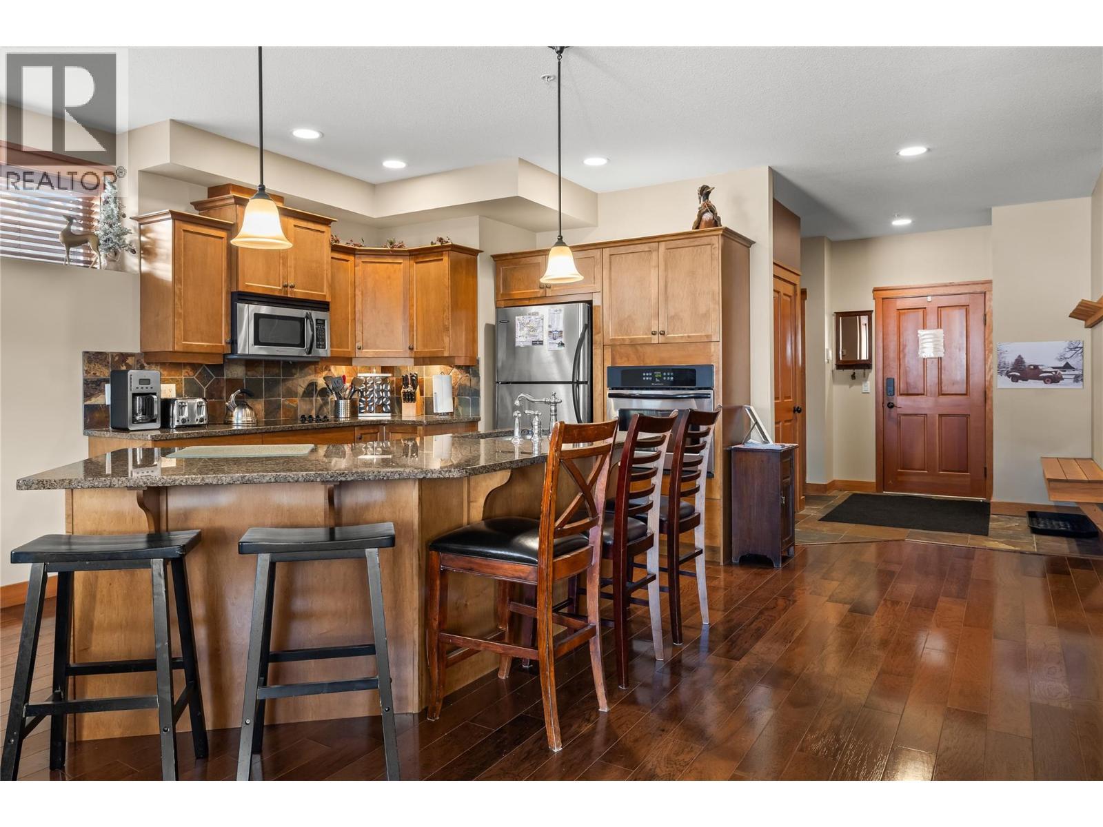 5050 Snowbird Way Unit# 306, Big White, BC - Indoor Photo Showing Kitchen