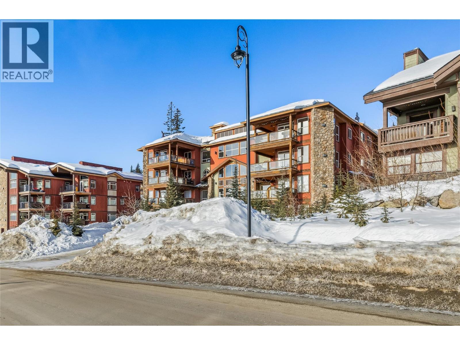 5050 Snowbird Way Unit# 306, Big White, BC - Outdoor With Facade
