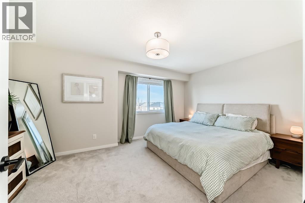 646 Copperstone Manor Se, Calgary, AB - Indoor Photo Showing Bedroom