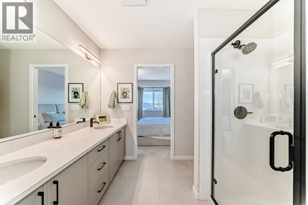646 Copperstone Manor Se, Calgary, AB - Indoor Photo Showing Bathroom