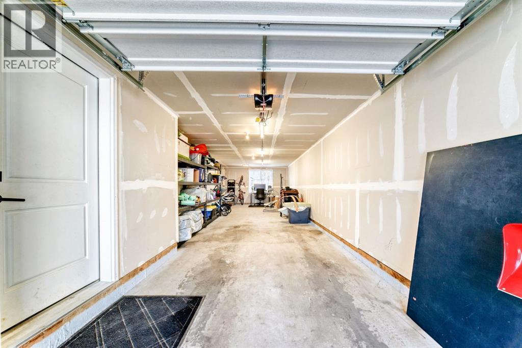 646 Copperstone Manor Se, Calgary, AB - Indoor