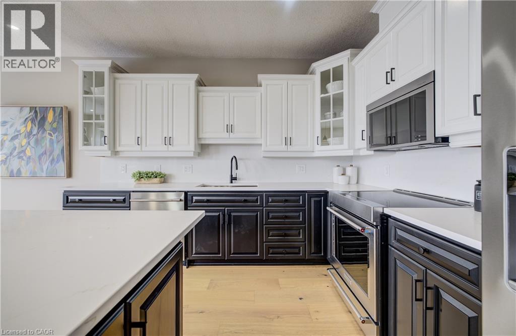 31 Fall Harvest Drive, Kitchener, ON - Indoor Photo Showing Kitchen