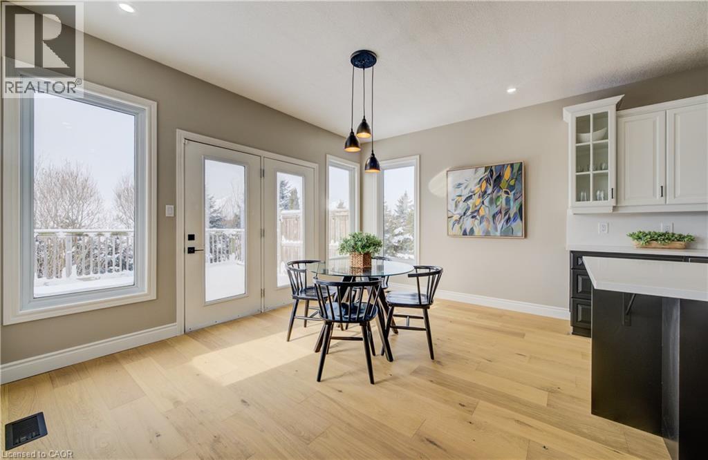 31 Fall Harvest Drive, Kitchener, ON - Indoor Photo Showing Dining Room