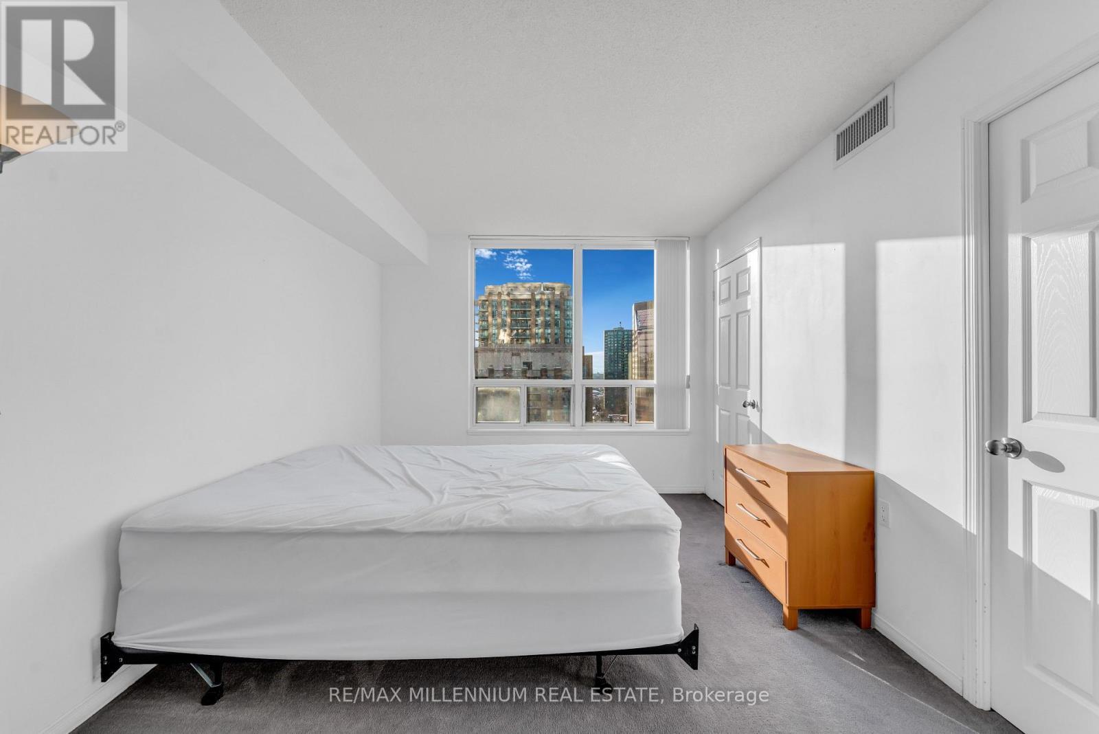 2302 - 35 Finch Avenue, Toronto, ON - Indoor Photo Showing Bedroom