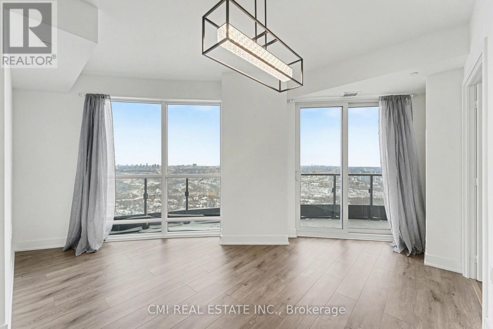 3317 - 585 Bloor Street E, Toronto, ON - Indoor