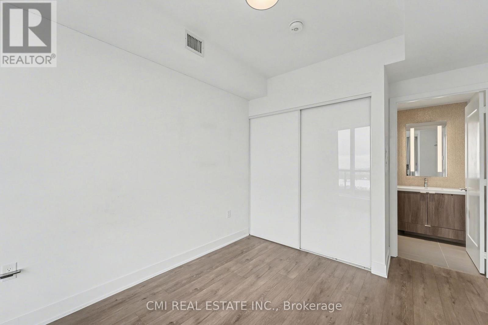 3317 - 585 Bloor Street E, Toronto, ON - Indoor Photo Showing Other Room