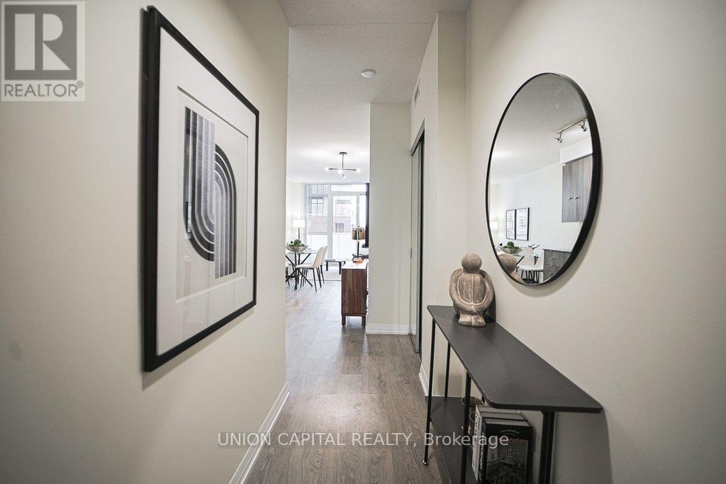 507 - 101 Erskine Avenue, Toronto, ON - Indoor Photo Showing Other Room