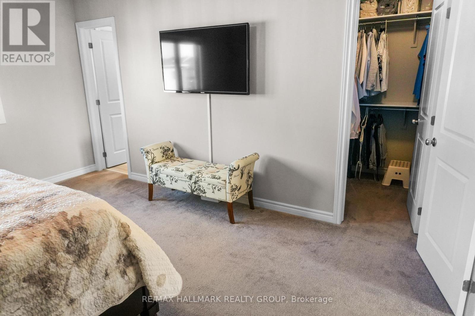 2534 River Mist Road, Ottawa, ON - Indoor Photo Showing Bedroom