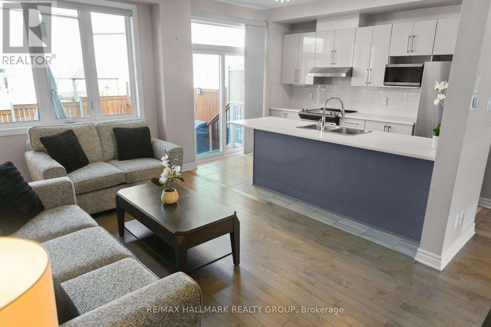 2534 River Mist Road, Ottawa, ON - Indoor