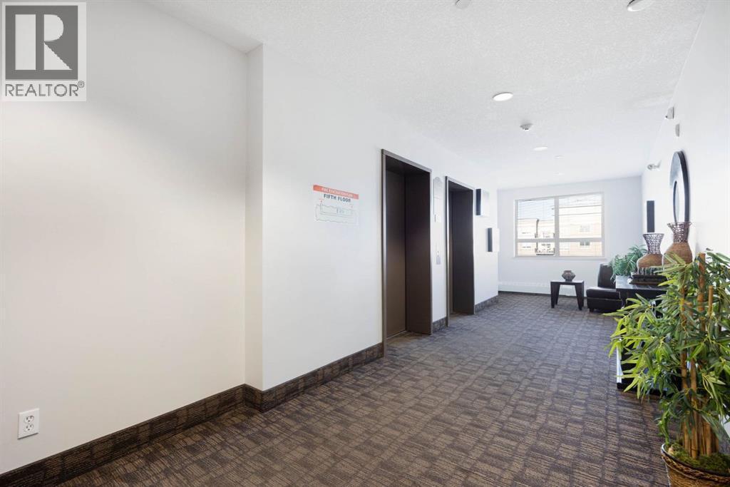 504, 136A Sandpiper Road, Fort Mcmurray, AB - Indoor Photo Showing Other Room