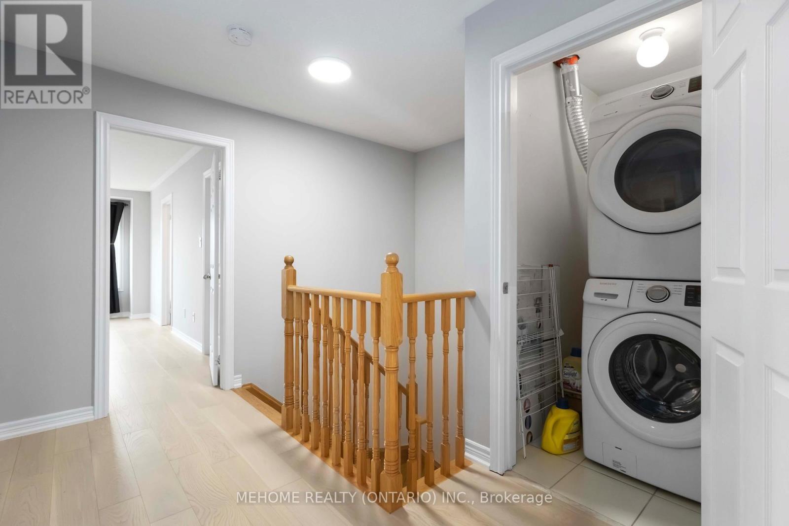 229 Dundas Way, Markham, ON - Indoor Photo Showing Laundry Room