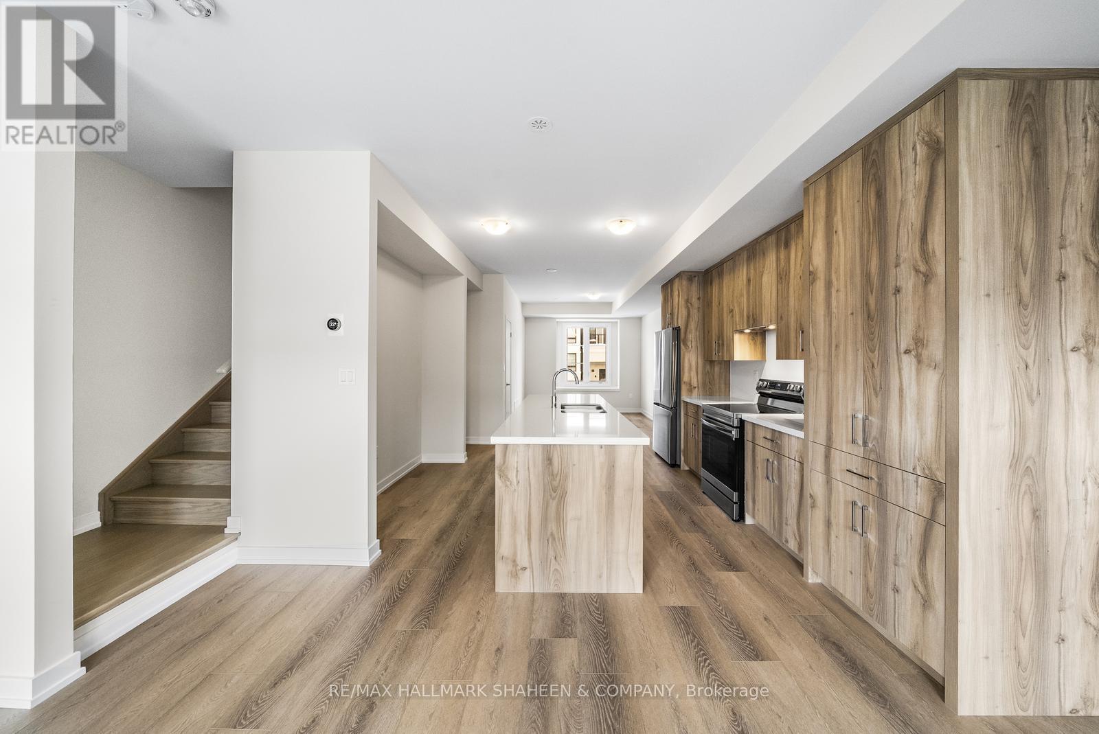 1354 Kaniv Street, Oakville, ON - Indoor Photo Showing Kitchen
