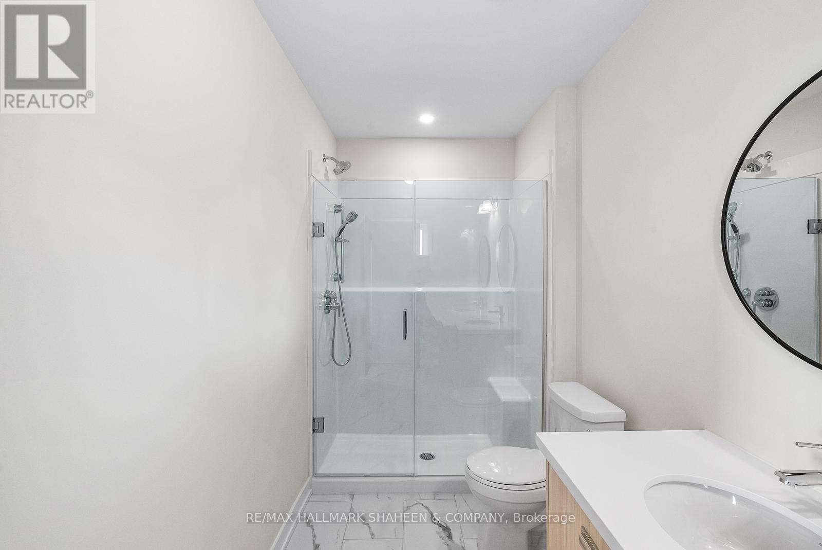 1354 Kaniv Street, Oakville, ON - Indoor Photo Showing Bathroom