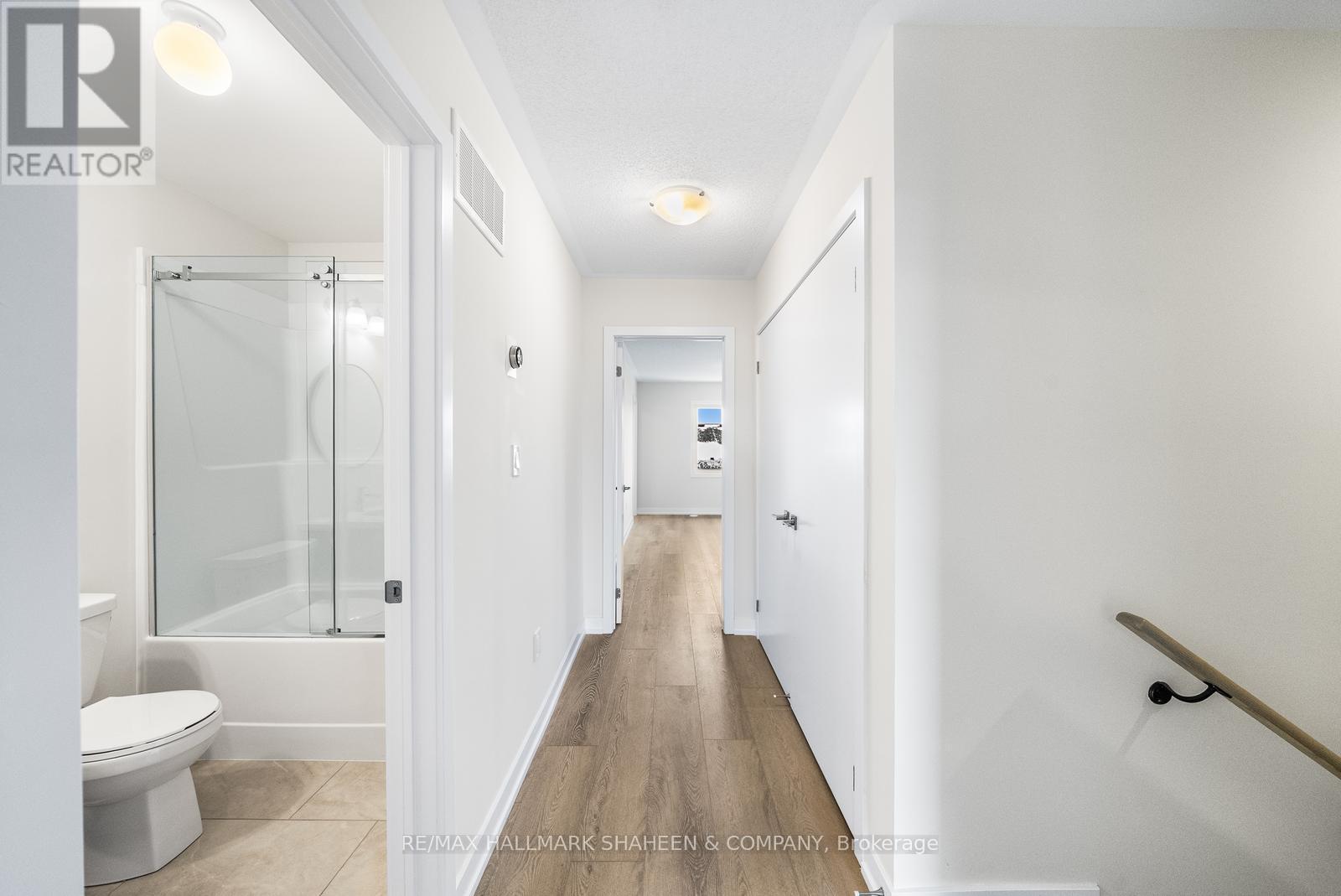 1354 Kaniv Street, Oakville, ON - Indoor Photo Showing Bathroom