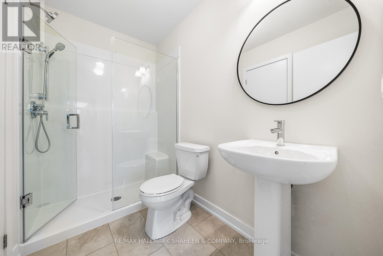 1354 Kaniv Street, Oakville, ON - Indoor Photo Showing Bathroom