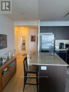 1506 - 1940 Ironstone Drive, Burlington (Uptown), ON - Indoor Photo Showing Kitchen