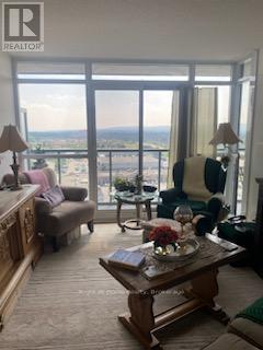 1506 - 1940 Ironstone Drive, Burlington (Uptown), ON - Indoor Photo Showing Living Room