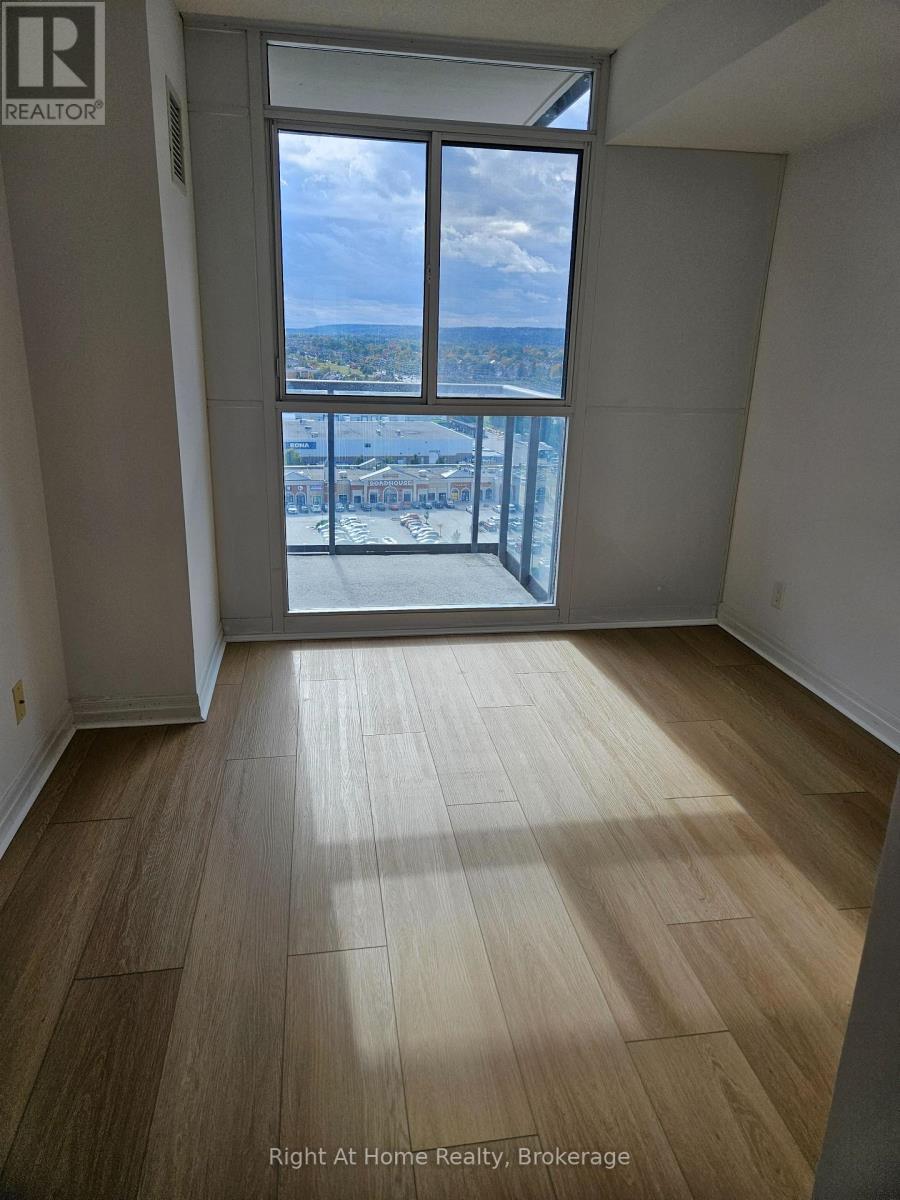 1506 - 1940 Ironstone Drive, Burlington (Uptown), ON - Indoor Photo Showing Other Room